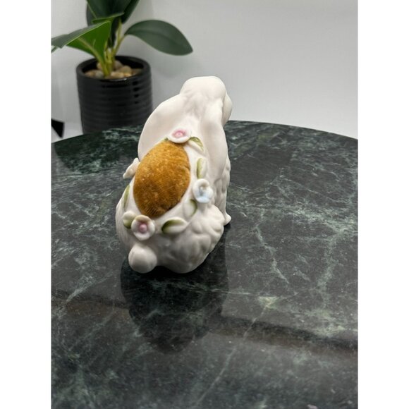 Vintage 1950s Porcelain Pin Cushion White Bunny Rabbit with Applied Flowers - Picture 9 of 11